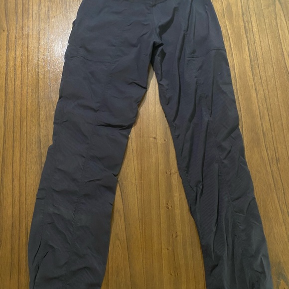 Lululemon women’s pants - Picture 3 of 5